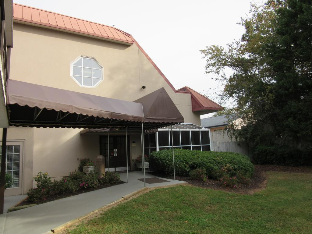 Clarion Suites Augusta Exterior foto